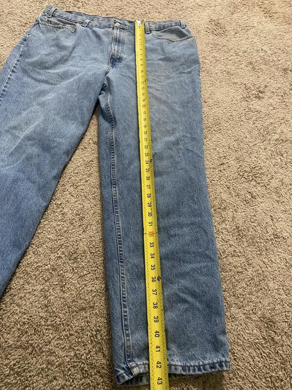 Eddie Bauer Jeans Mens 42x30 Blue Light Wash Relaxed Straight Denim Pockets